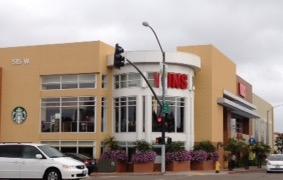Vons Store Front Picture at 515 W Washington St in San Diego CA