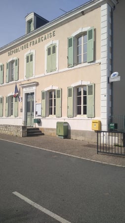 Photo du point La Poste Agence Communale BESSON Mairie