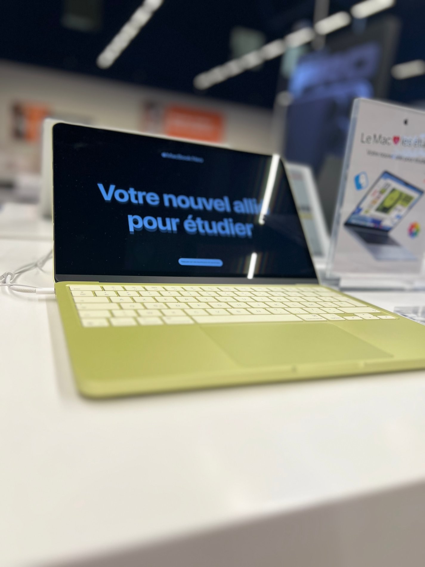 macbook neo dans votre magasin boulanger fayet