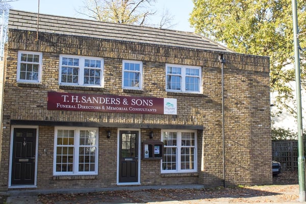 Kingston Upon Thames Funeral Directors | Dignity Funerals