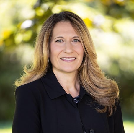 Photo of Lisa Dimter