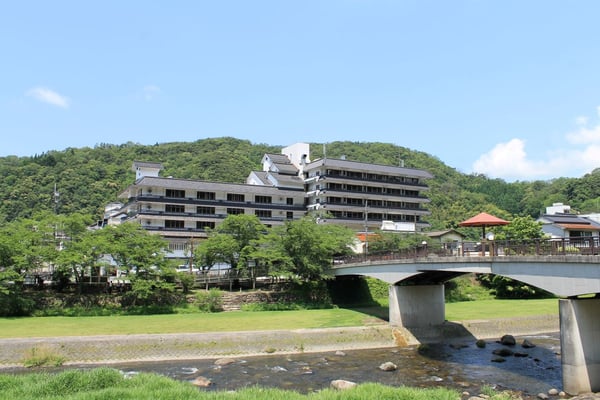 浸かるだけではもったいない、自家源泉かけ流しの温泉で六感を癒す【鳥取県　三朝館】 | JTBリモートコンシェルジュ トラベルコンサルタントのおすすめ旅