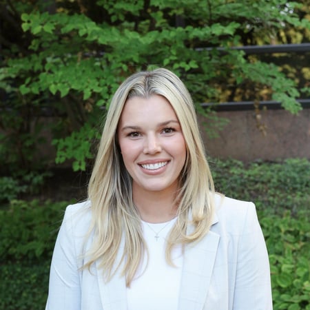 Photo of Lauren Jones