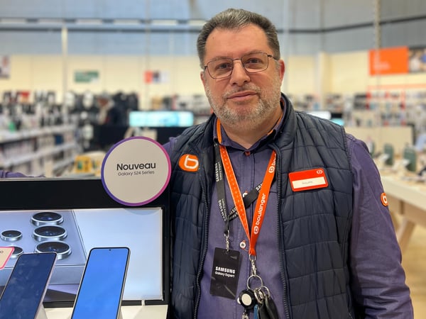Vendeur Univers Multimédia et Expert Samsung