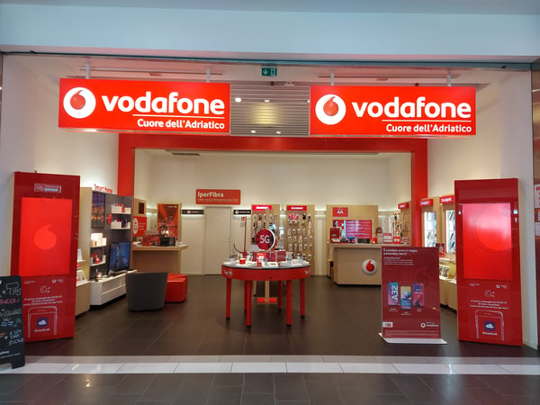 Vodafone Store | Il Cuore Adriatico