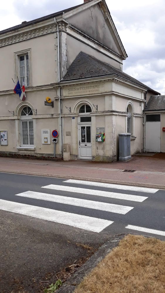 Photo du point La Poste Agence Communale NOYANT VILLAGES Mairie
