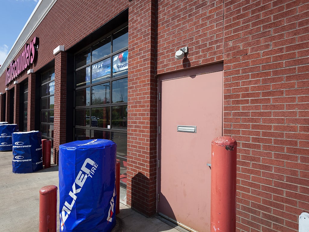 Tire Discounters Winchester tires, alignment, brakes, autoglass in