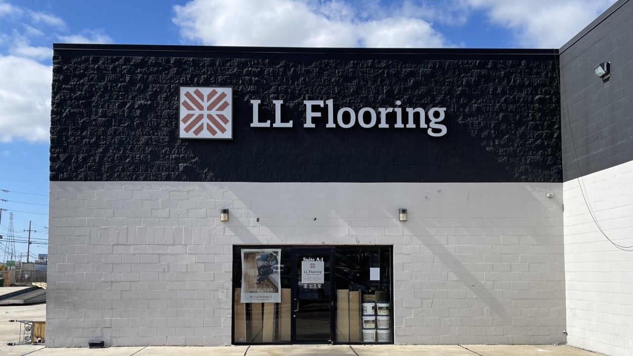 LL Flooring #1031 Harahan | 800 S. Clearview Parkway | Storefront
