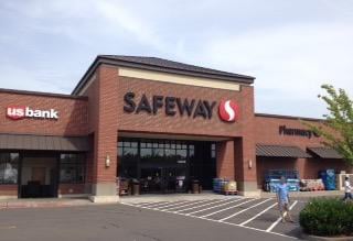 Safeway Store Front Picture at 14840 SE Webster Rd in Milwaukie OR