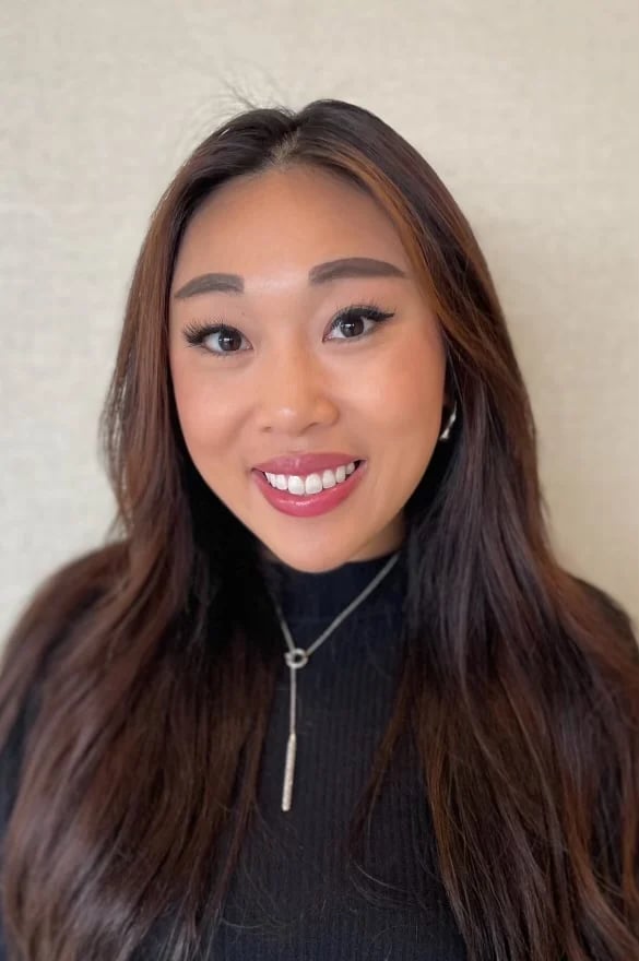 Photo of Carmen Zheng