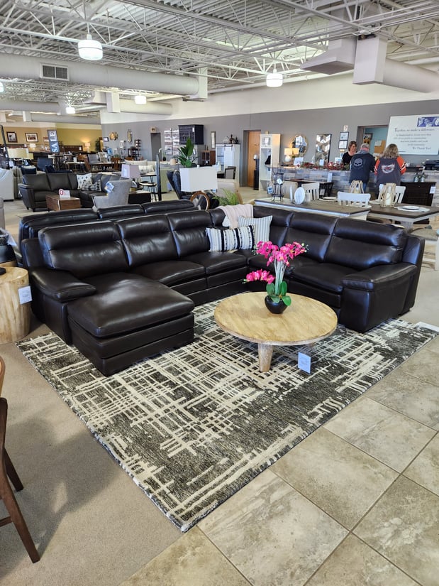 Slumberland Furniture Store in Grand Island,  NE - Living Room Vignette