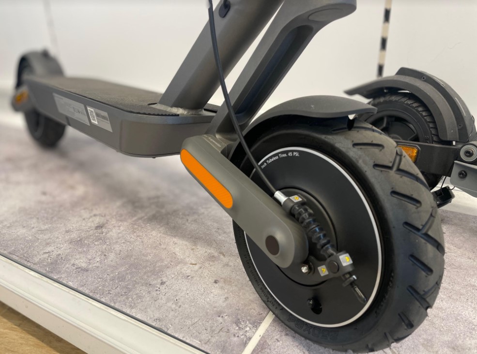 Trottinette électrique Xiaomi 4 Ultra Boulanger Gennevilliers