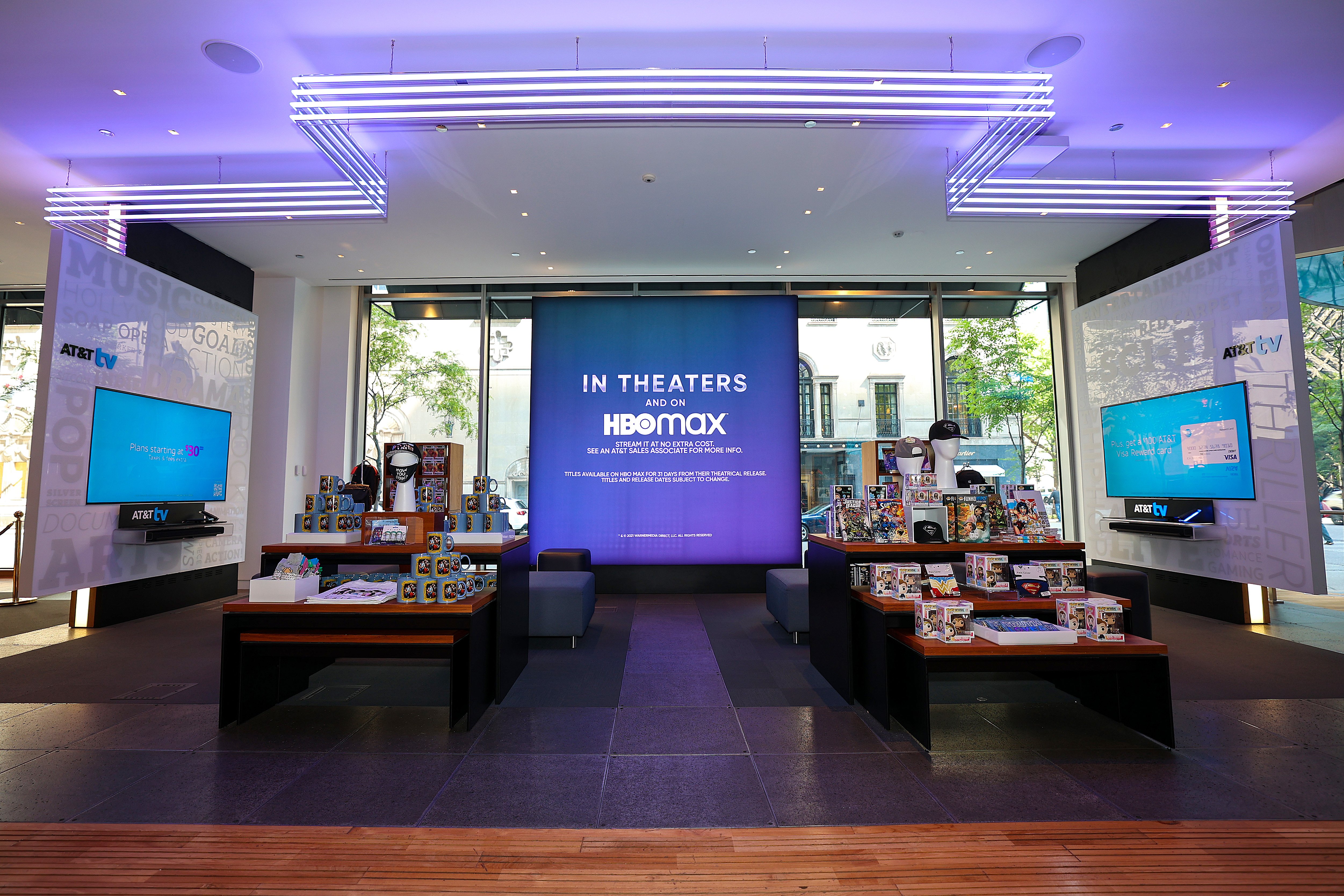Step into the AT&T Chicago Flagship store and discover all things HBO Max.
