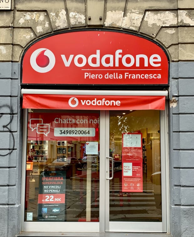 Vodafone Store | Piero Della Francesca