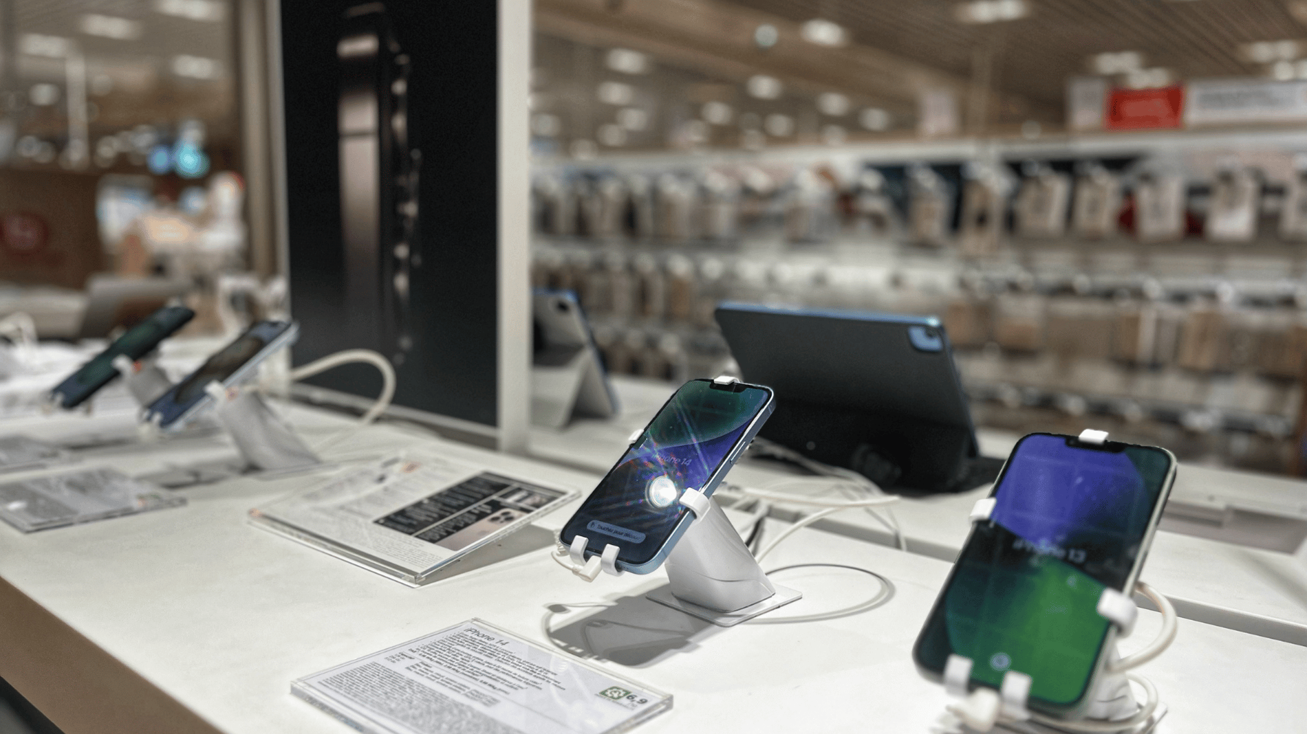 APPLE IPHONE CHEZ BOULANGER NICE CAP 3000