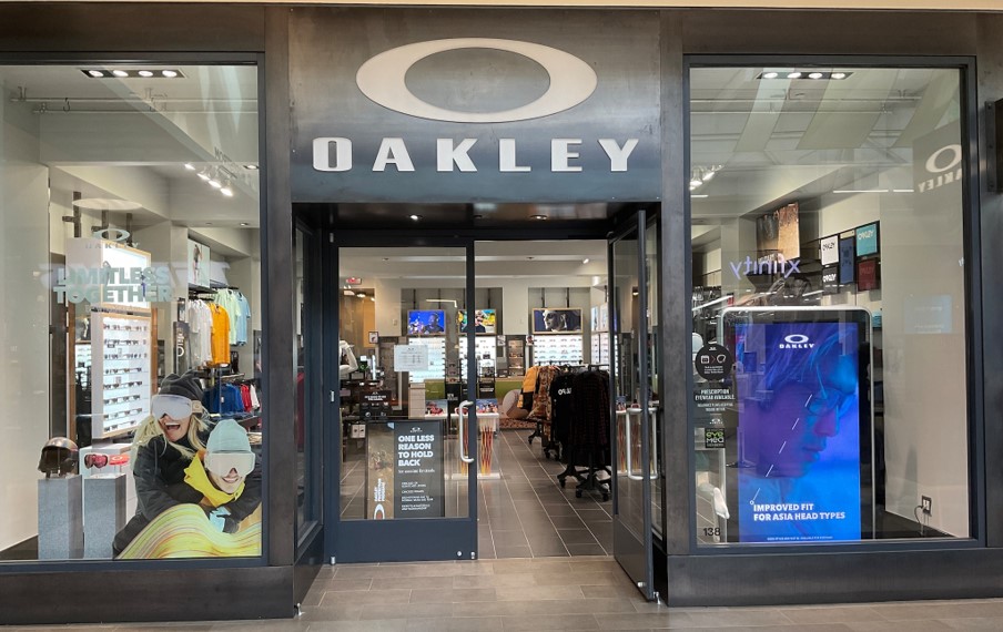 Oakley Store, 138 Christiana Mall Newark, DE  Men's and Women's Sunglasses,  Goggles, & Apparel
