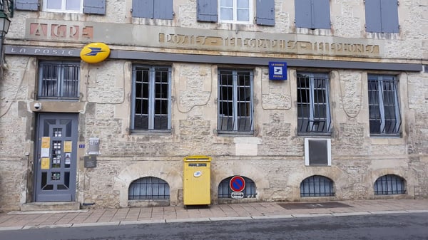 Photo du point La Poste AIGRE