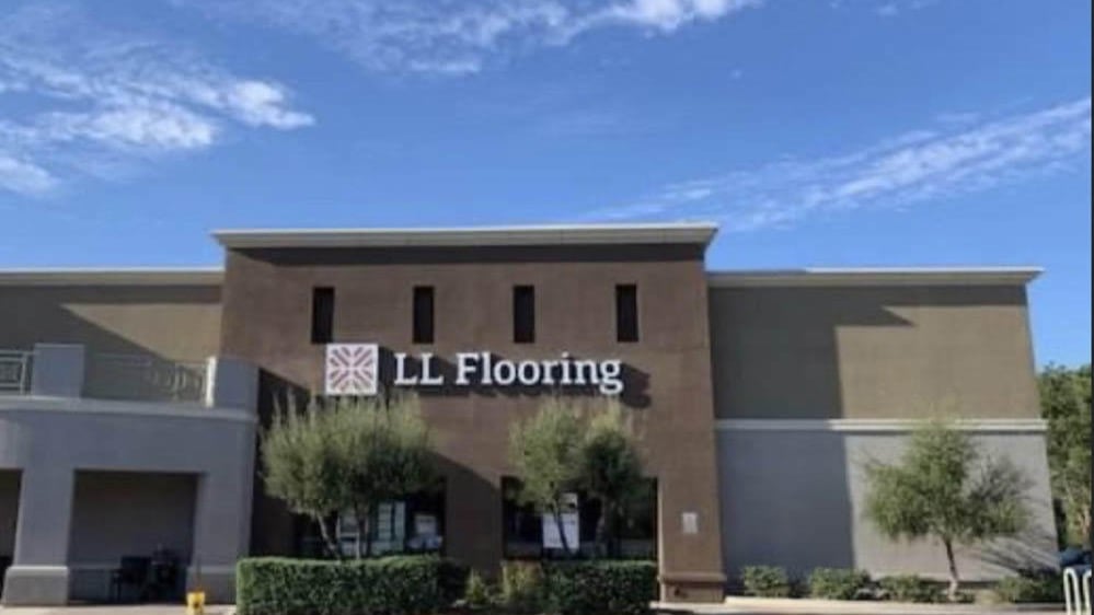 LL Flooring #1324 Santee | 240-102 Town Center Parkway | Storefront
