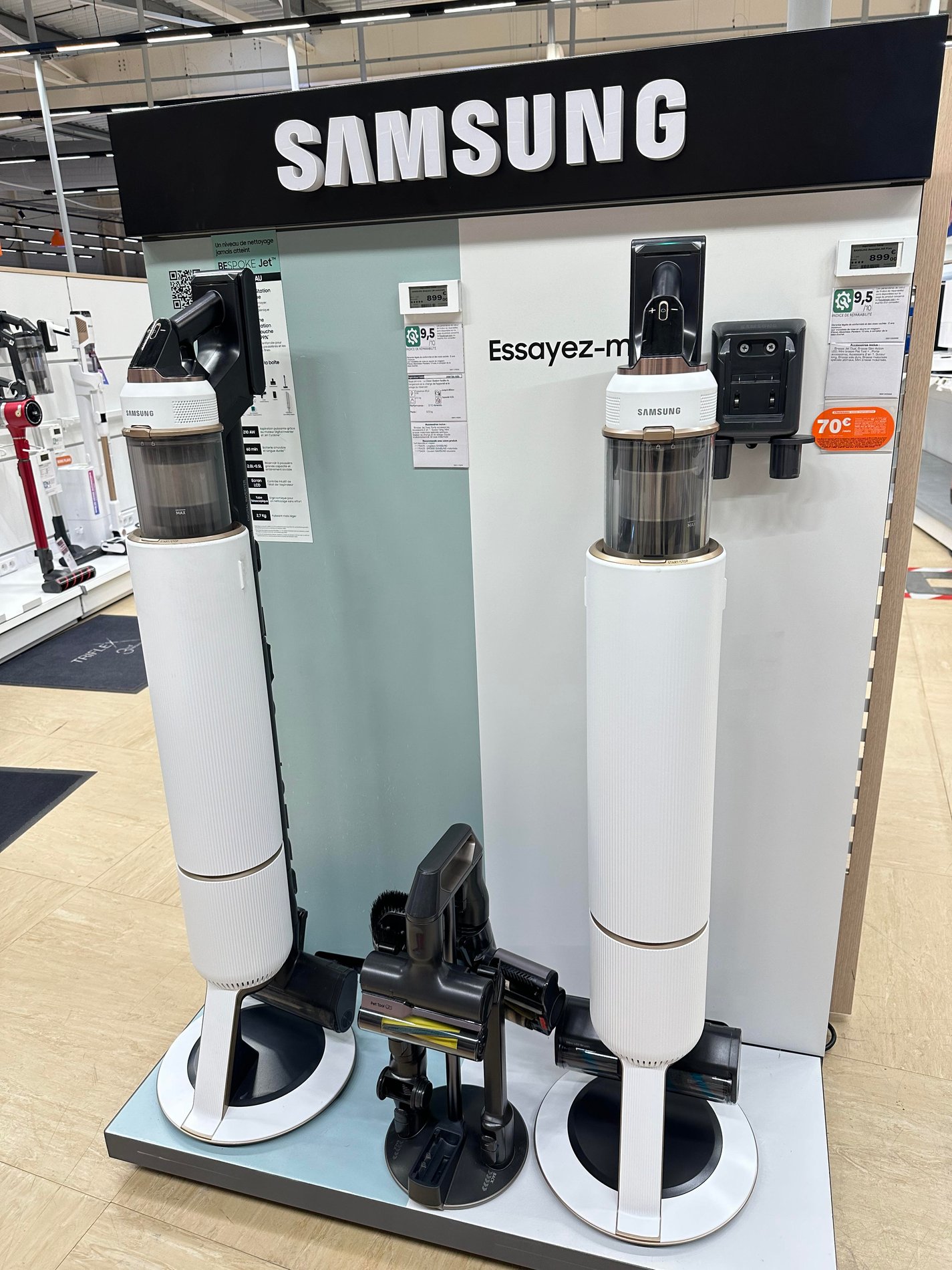 Espace Aspirateur balai Samsung dans votre magasin Boulanger Saint-Omer