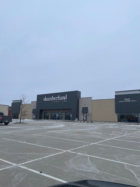Slumberland Furniture Store in West Des Moines,  IA - Storefront wide view