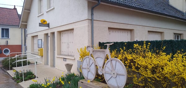 Photo du point La Poste Agence Communale COMBLANCHIEN Mairie
