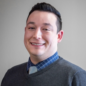 Abraham Estrada headshot