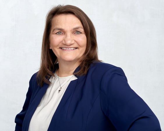 Photo of Nanette Hall