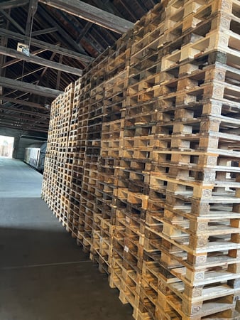 Réparations, achats et  vente de palettes epal