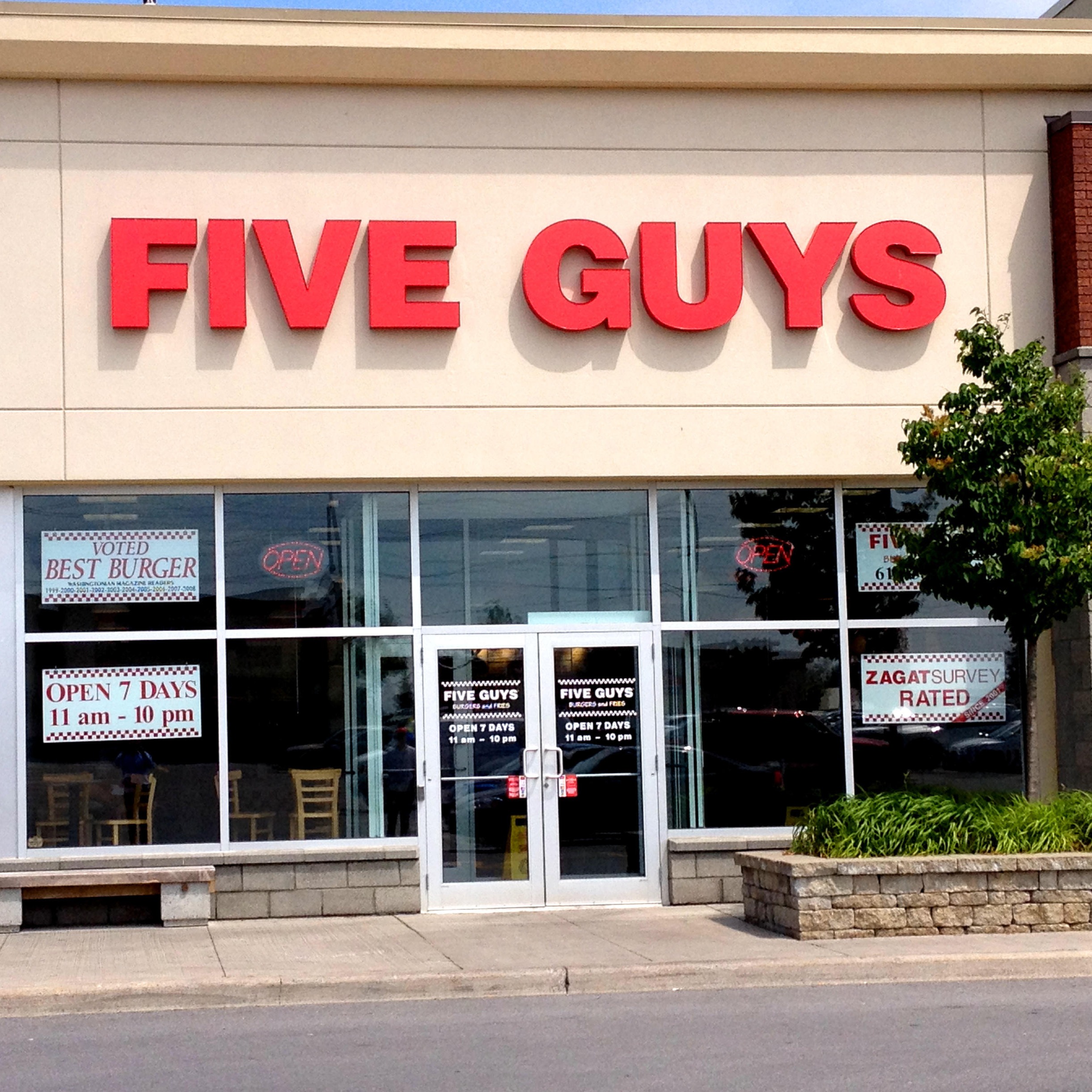 Five Guys at 770 Gardiners Road in Kingston, ON.