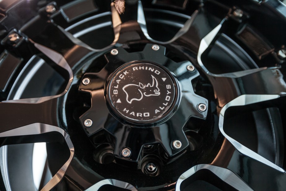 Tire Discounters Cleveland tires, alignment, brakes, autoglass in