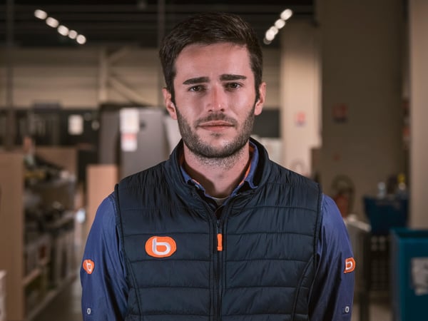 Pierre vendeur multimédia du magasin Boulanger Toulouse Colomiers
