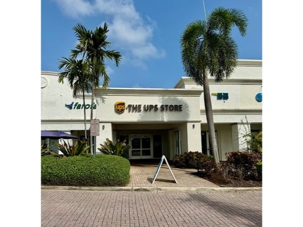 Facade of The UPS Store North Miami Beach