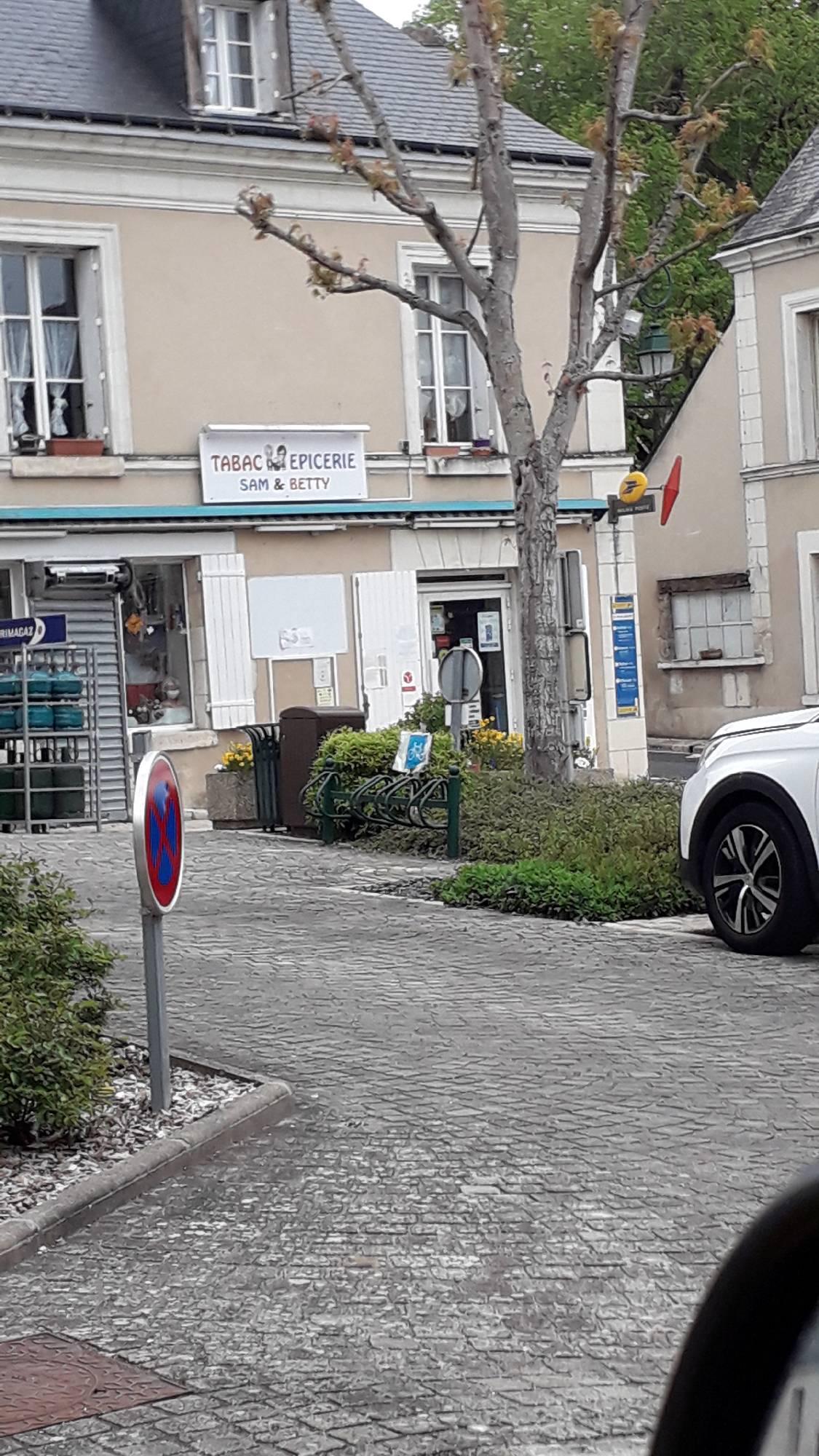 La Poste Relais Cangey Vival 37530 La Poste 7427