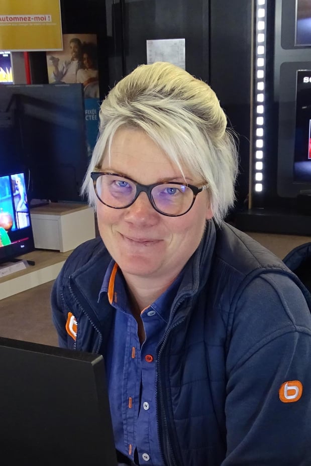 Aurélie, conseillère Service Après Vente Boulanger Pontarlier