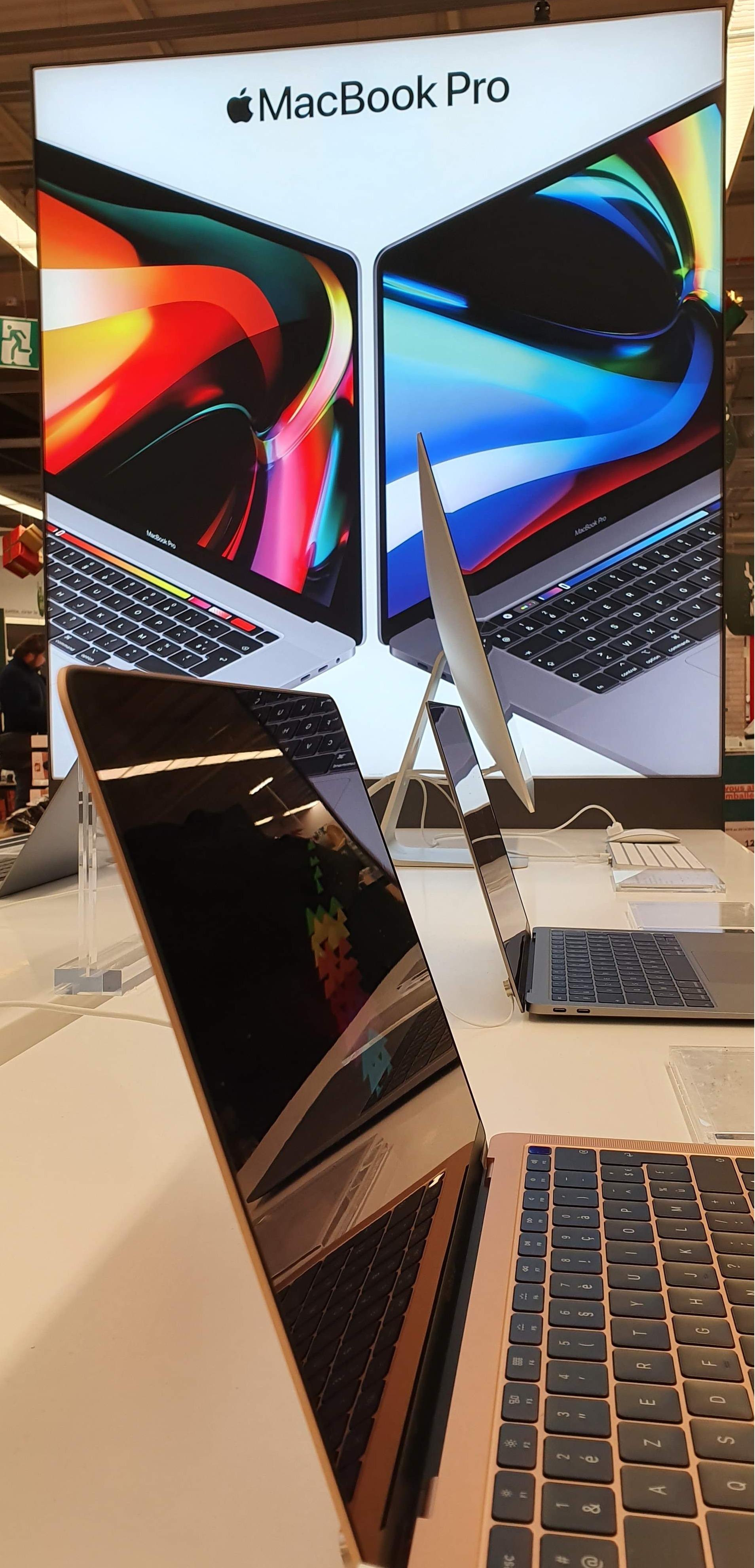 Apple - Boulanger Claye Souilly - Magasin Boulanger Claye Souilly