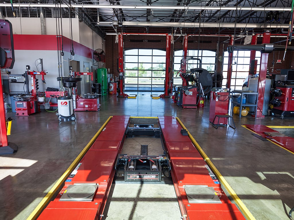 Tire Discounters Sawmill tires, alignment, brakes, autoglass in