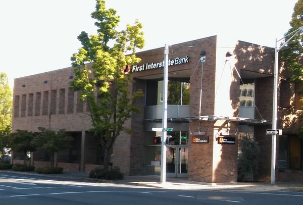 Exterior image of First Interstate Bank in Eugene, Oregon.