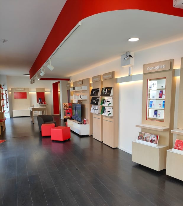 Vodafone Store | Tortona