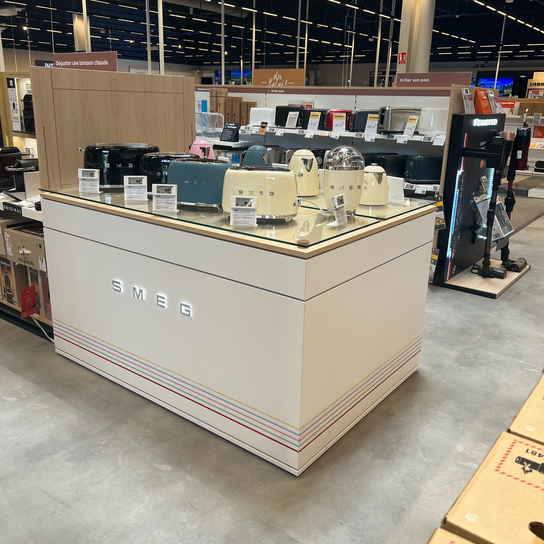 espace petit dejeuner smeg de votre magasin boulanger st quentin
