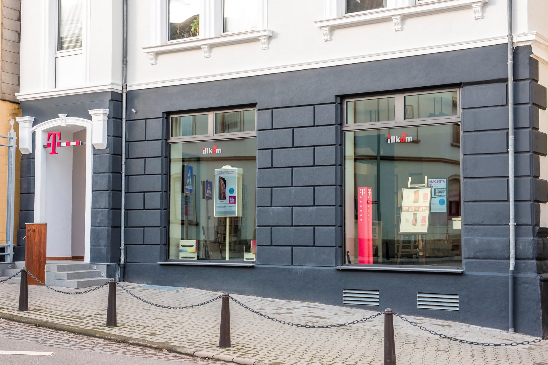 Store photo