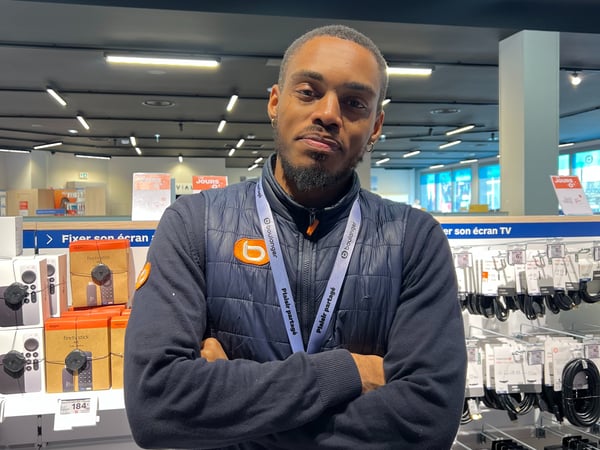 Isaac, Conseiller Service Client Boulanger Montparnasse