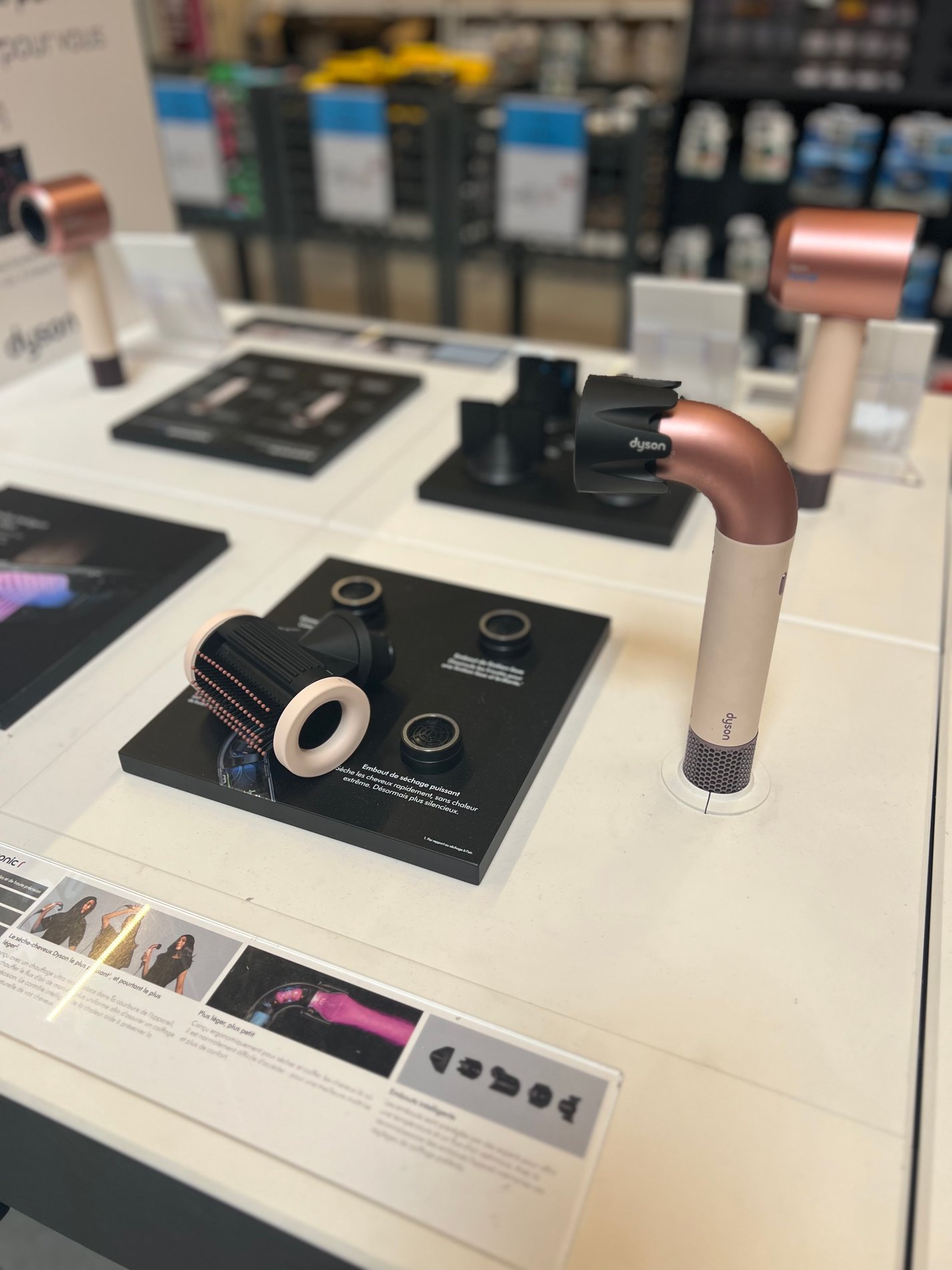 Sèche cheveux DYSON Supersonic R cheveux bouclés à frisés rose céramique dans votre magasin boulanger st quentin