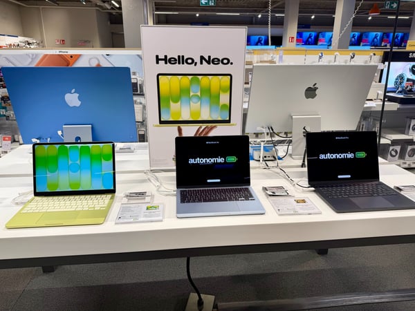 🍎✨ Découvrez les nouveaux MacBook Neo dans votre magasin Boulanger ! ✨💻