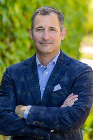 Photo of Jonathan Usich