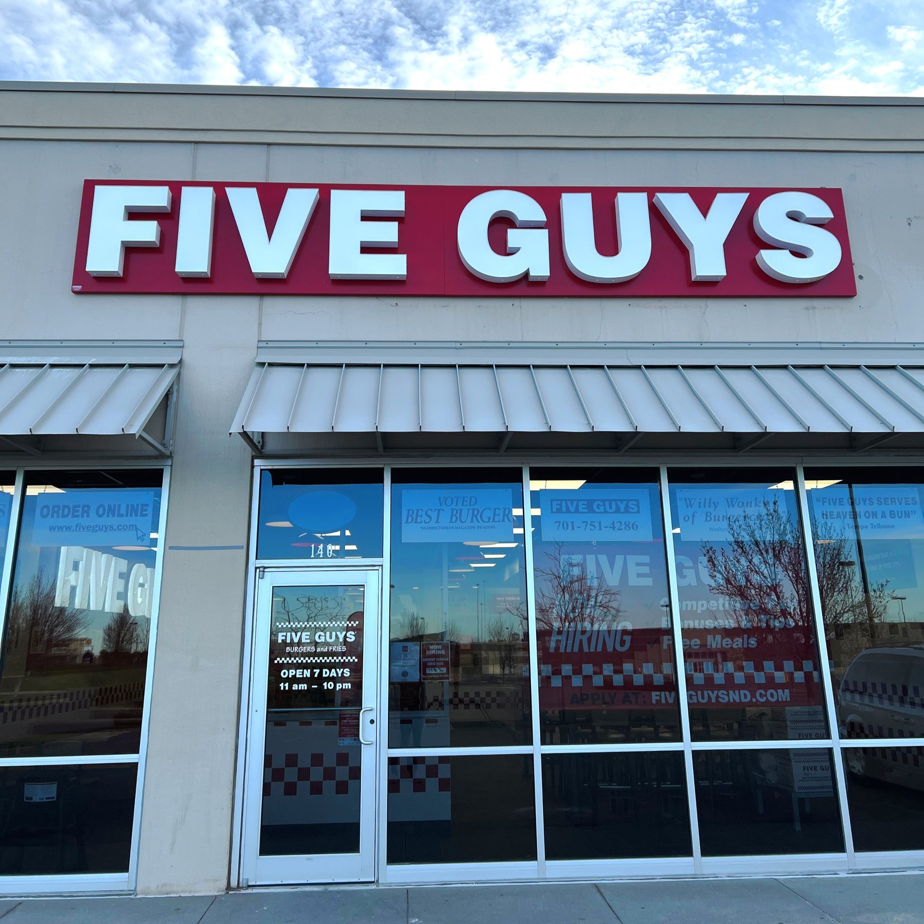 Five Guys Pinehurst Square: Cheeseburger, hot dog, fries, and milkshakes in  Bismarck