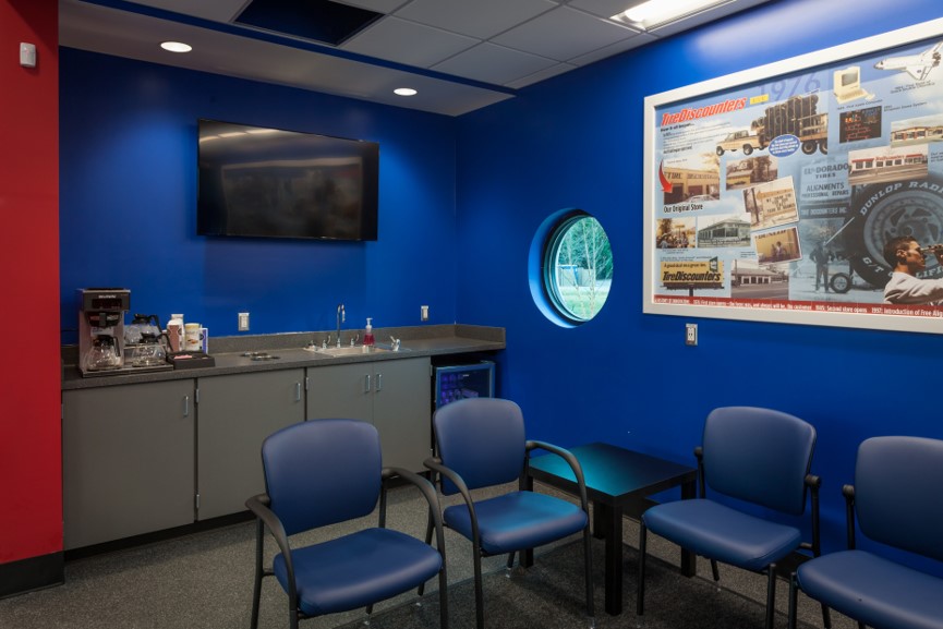 Tire Discounters Gunbarrell tires, alignment, brakes, autoglass in