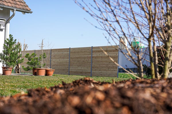 Köhn Gartenbau AG - Holz Sichtschutz Zaun