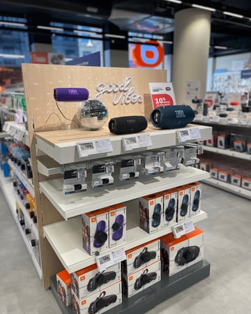 Mise en avant enceinte JBL