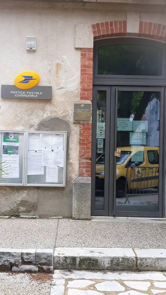 Photo du point La Poste Agence Communale ST LAURENT LE MINIER Mairie