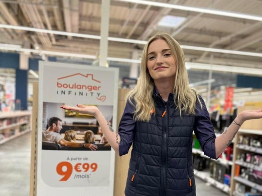 Marion conseillère service clients Boulanger Beauvais